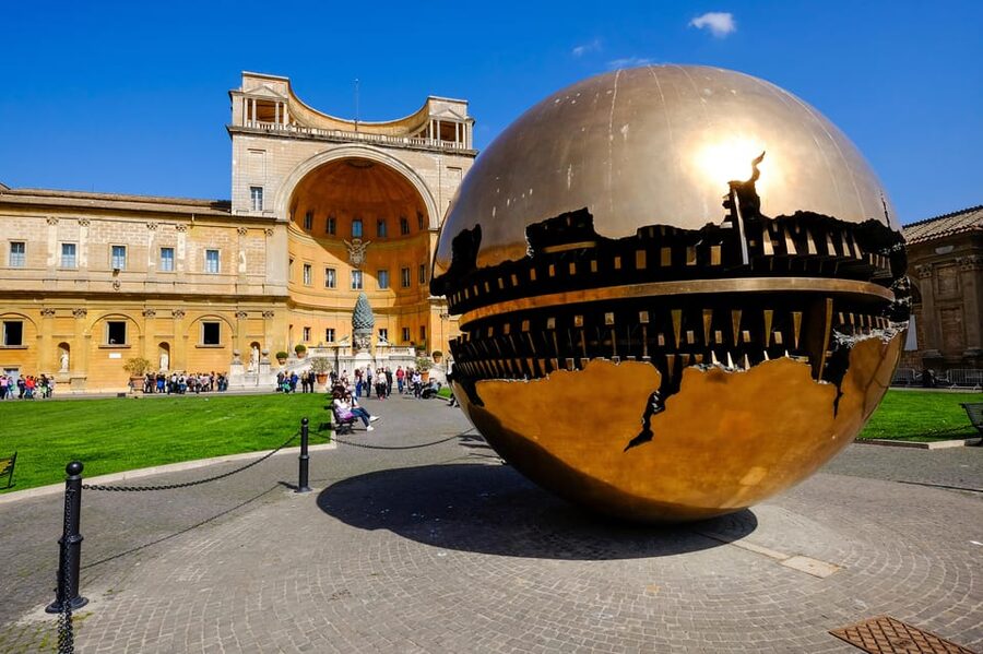 Vatican City: 24-Hour City Card - Four self-guided walks through Rome