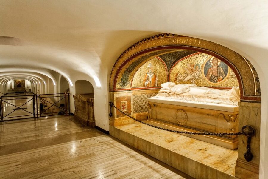 Vatican City: Skip-the-Line Vatican Museums & Sistine Chapel - Reaching the Sistine Chapel
