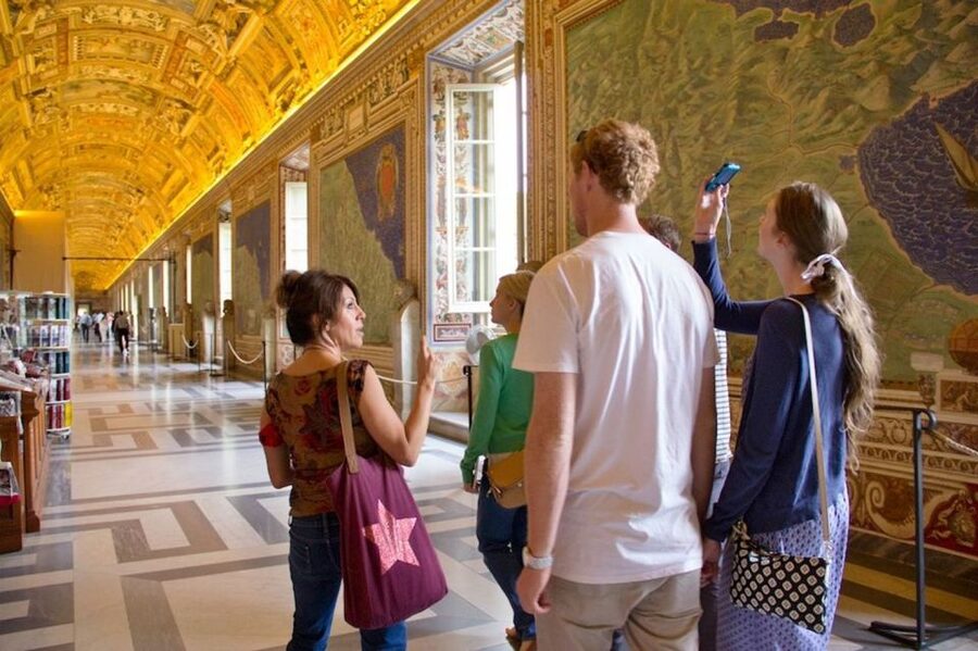 Vatican: Early Entry to Museums, Sistine Chapel & St Peter's - The Sistine Chapel, with rules and expectations