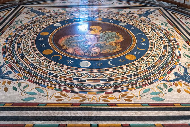 Vatican Museums, Sistine Chapel and St. Peter's Basilica Tour - St. Peter’s Basilica and the final handoff