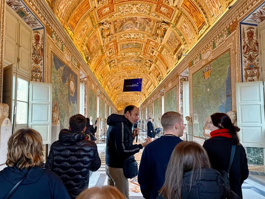 Vatican Museums, Sistine Chapel & Skip-the-Line Basilica - Museo Pio Clementino and the Laocoön