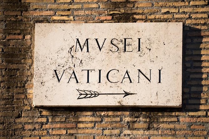 Vatican Museums, Sistine Chapel & St Peter’s Basilica Guided Tour - The Sistine Chapel: preparation before silence