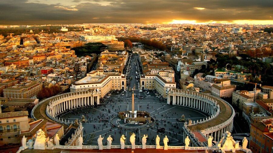 Vatican Museums, Sistine Chapel & St Peter's Basilica Tour - Gallery of Tapestries and Gallery of Maps