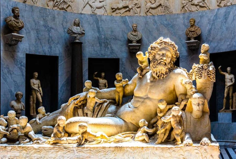 Vatican Museums & Sistine Chapel Tour with Optional Basilica - The Sistine Chapel: a quiet finale with strict rules