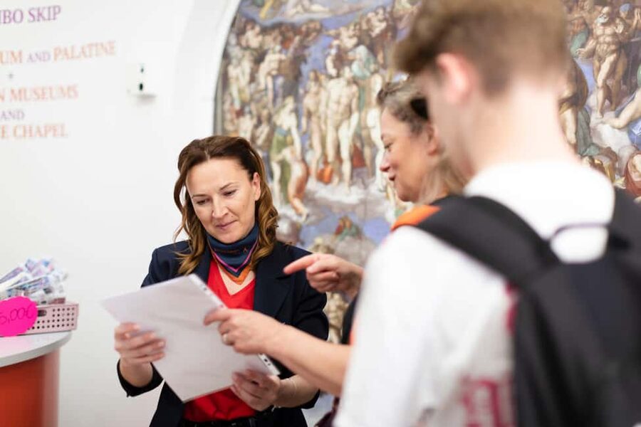 Vatican: Sistine Chapel and Vatican Museums Guided Tour - Meeting at Viale Vaticano 95