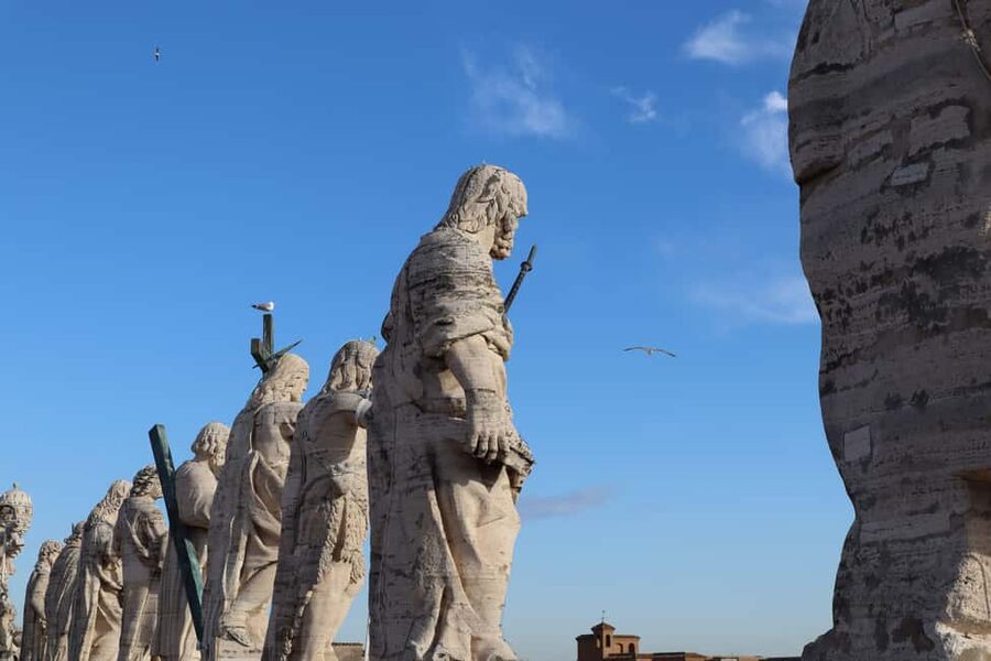 Vatican: St. Peter’s Basilica & Dome Ticket with Audioguide - Exploring the basilica at your own pace