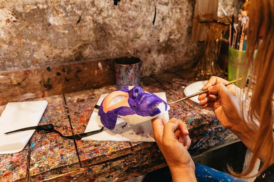 Venice: Carnival Mask Workshop - Finishing details from the mask maker