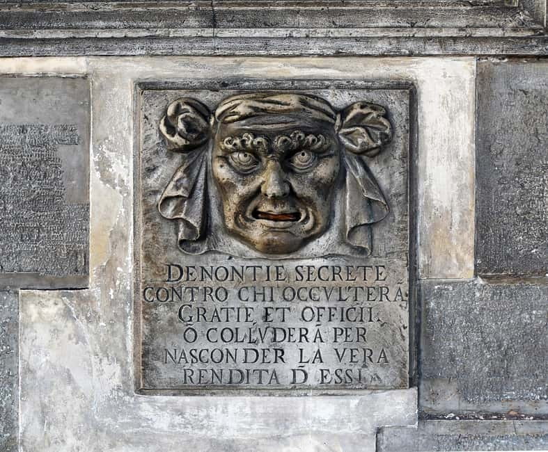 Venice: Doge Palace Guided Tour & Secret Itineraries Option - What the Secret Itineraries really add