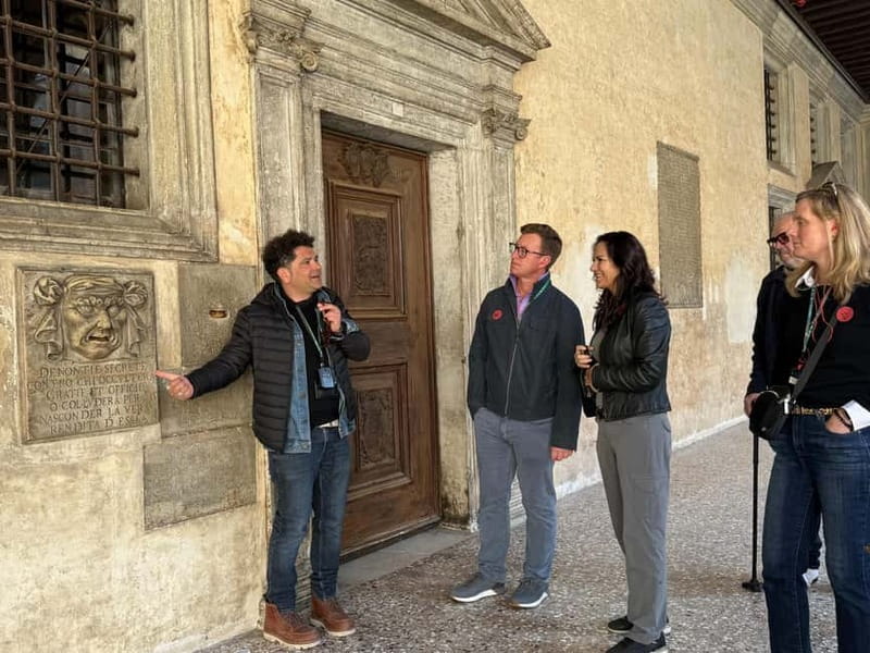 Venice: Doge Palace Guided Tour & Secret Itineraries Option - Who should choose this experience?