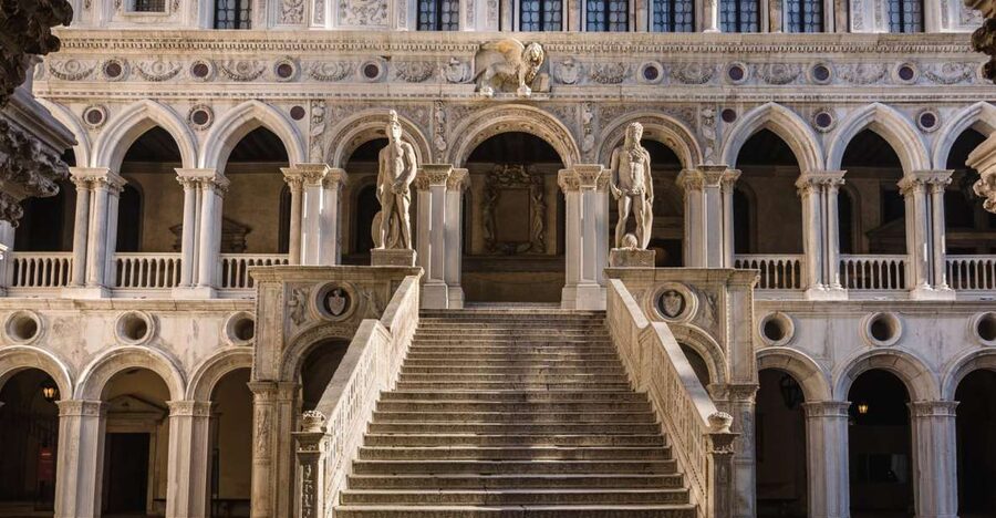 Venice: Doge's Palace Skip-the-Line Ticket with Guidebook - Inside the palace: halls, art, and political theater