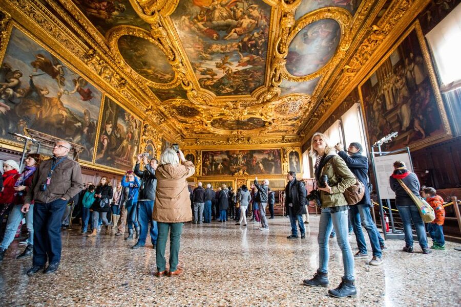 Venice: Doge's Palace Skip-the-Line Tour with Prisons - The prisons and Casanova’s escape