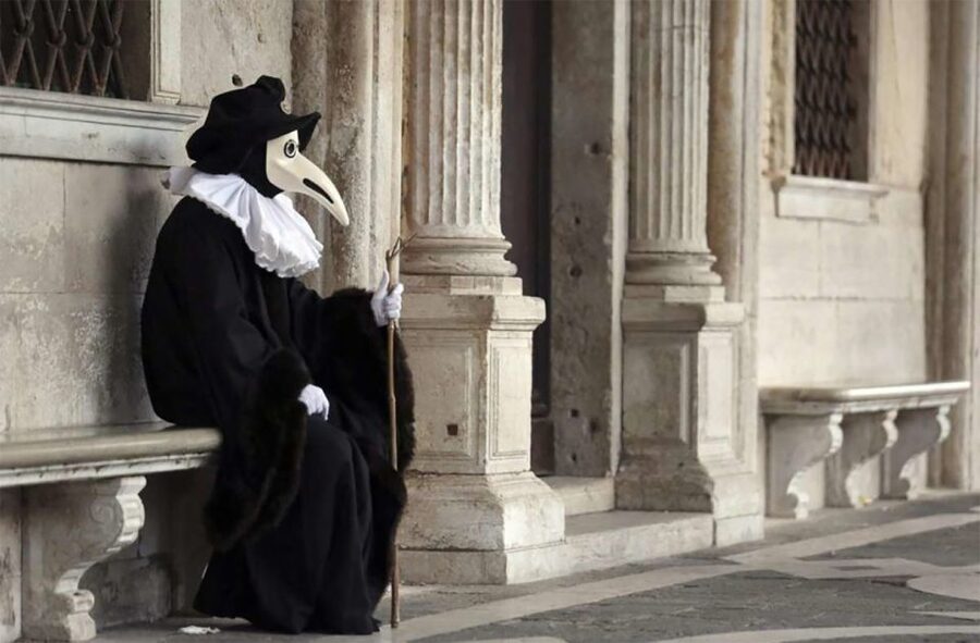 Venice: Ghost Tour to Rialto and San Marco Square - Starting with Venice’s darker side
