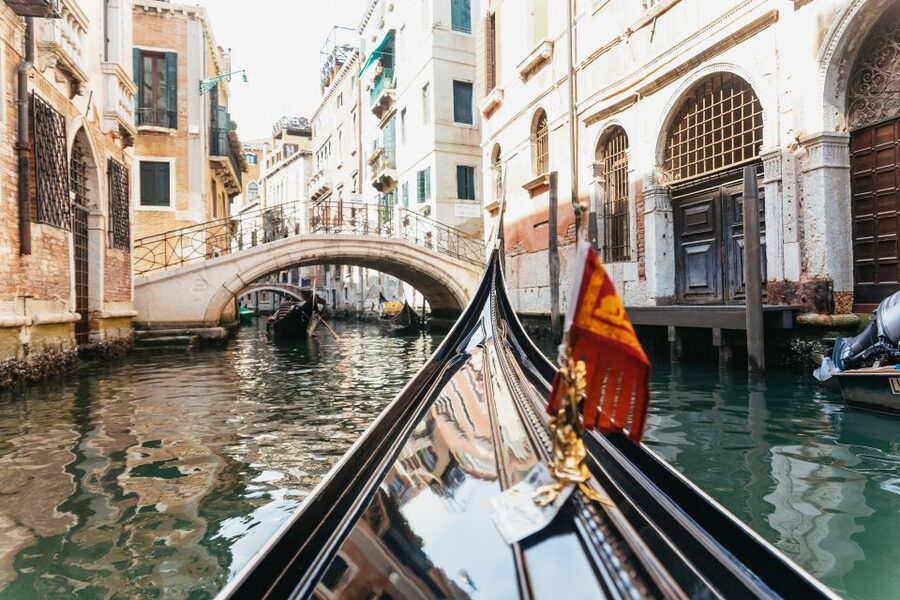 Venice: Grand Canal Gondola Ride with App Commentary - Who should book this gondola ride?