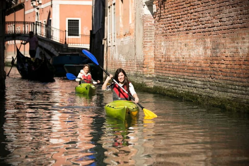Venice: Guided Canal Kayak Tour at Day, Night, or Sunset - Key points to know before booking