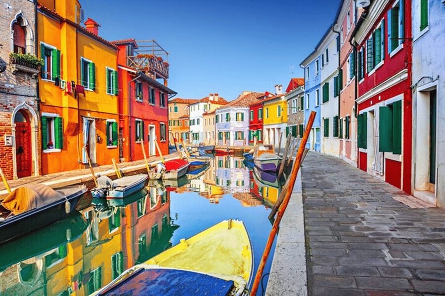 Venice Islands: Murano Glass & Burano Colors Guided Visit - Tips for getting more from the five-hour schedule