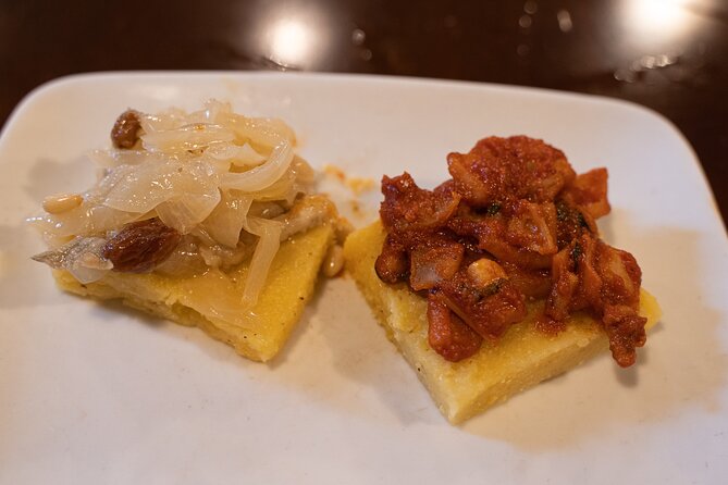 Venice Like a Local: Food, Wine & Spritz Tour with Traghetto Ride - The drinks are a strong part of the value