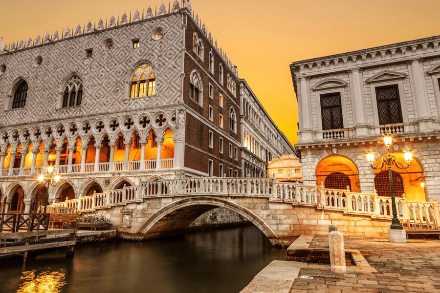 Venice: Lords of the Night Prison’s Palace Cells & Tortures - Finding the Prison’s Palace beside St. Mark’s Square