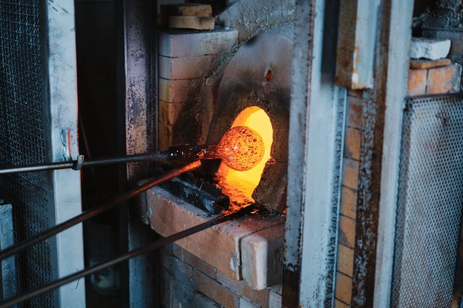 Venice: Murano & Burano Panoramic Boat Tour w/ Glassblowing - Murano: a focused glassblowing visit
