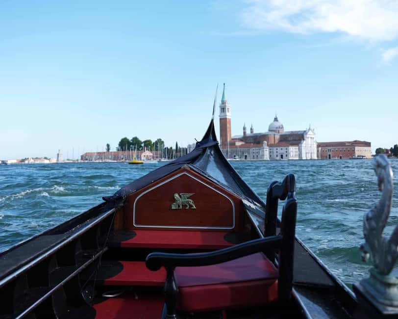Venice: Rialto Bridge & Offbeat Unusual Venice Walking Tour - Rialto Bridge and the quieter side of the Grand Canal