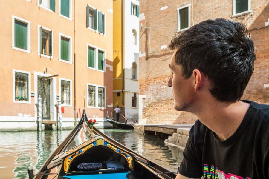 Venice: Shared Gondola Ride Across the Grand Canal - Grand Canal Views From A Gondola