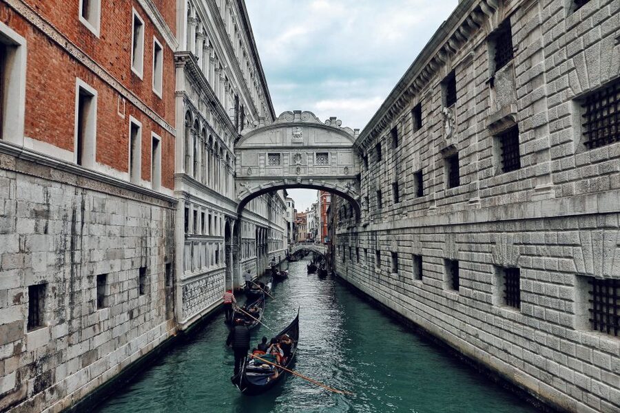 Venice: St. Mark's Basilica Tour with Doge's Palace Option - Crossing the Bridge of Sighs