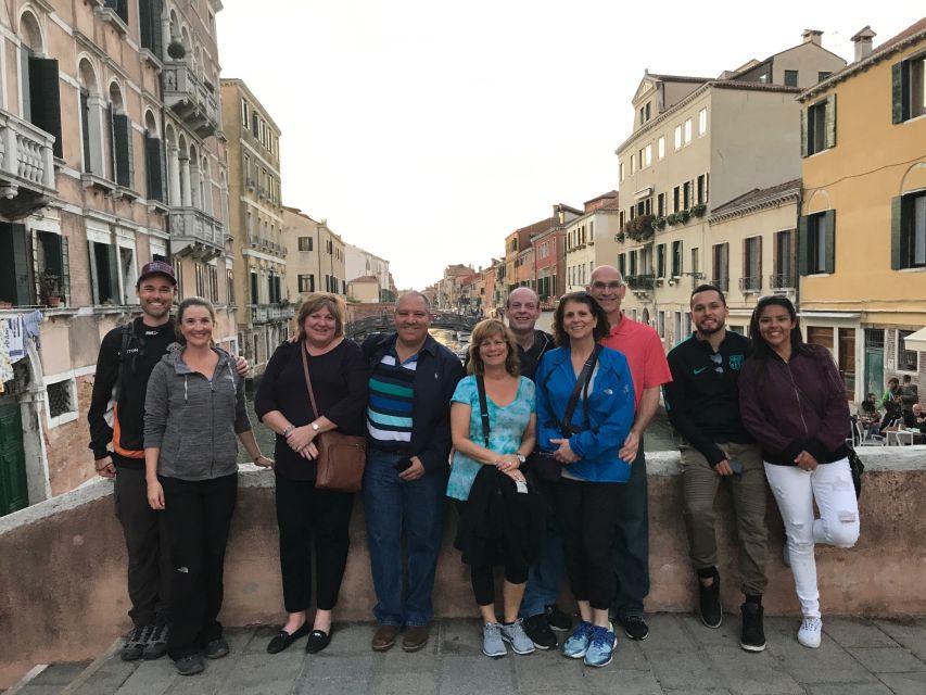 Venice: Street Food Tour with a Local Guide and Tastings - Cicchetti and the bàcaro tradition
