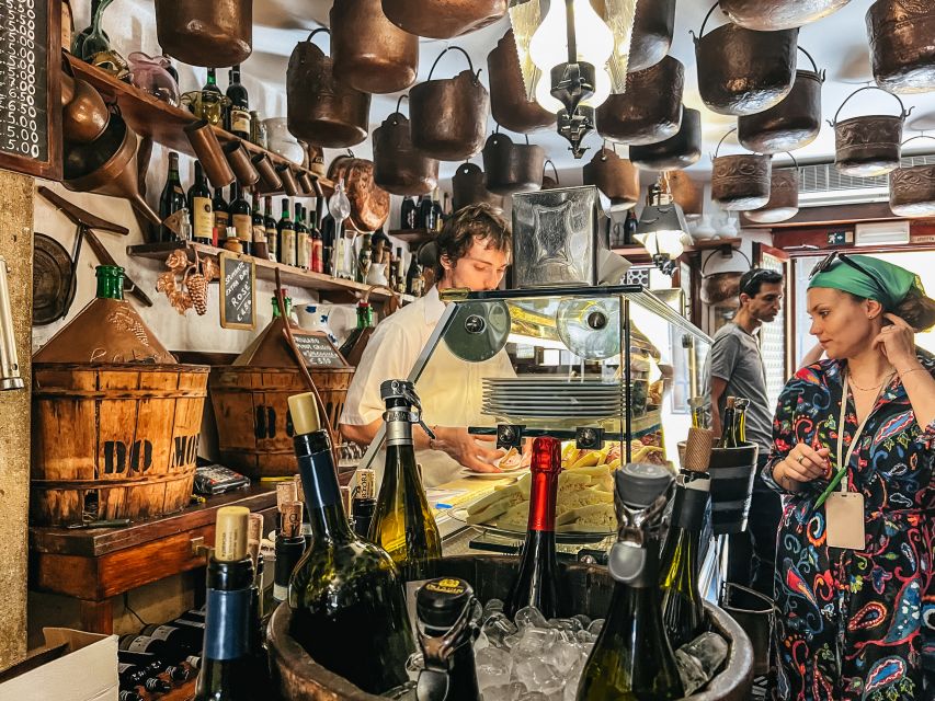 Venice: Street Food Tour with a Local Guide and Tastings - Campo Santa Margherita and Dorsoduro