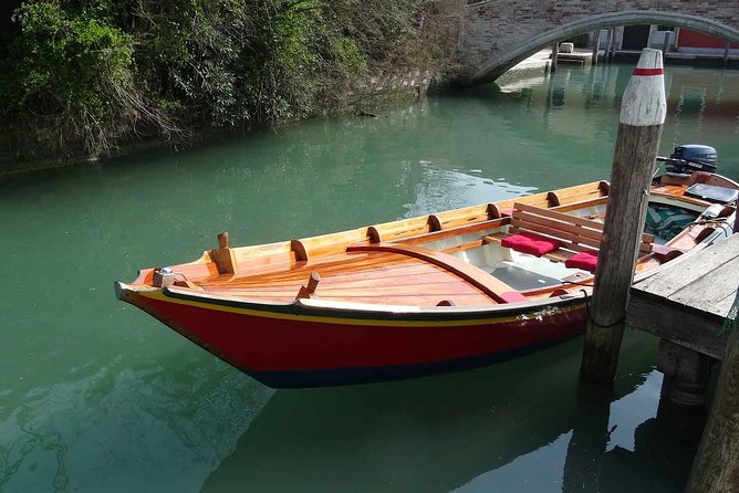 Venice Sunset Cruise by Typical Venetian Boat with Prosecco - St. Mark’s Basin and the first grand views