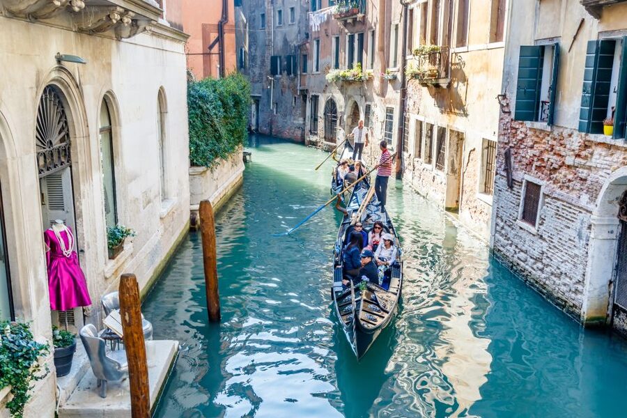 Venice: Traditional Shared Gondola Ride - Why This Gondola Ride Works for a First Visit