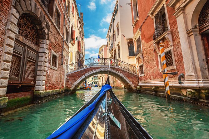 Venice Walking Tour and Gondola Ride - Scala del Bovolo and Venice’s unusual architecture