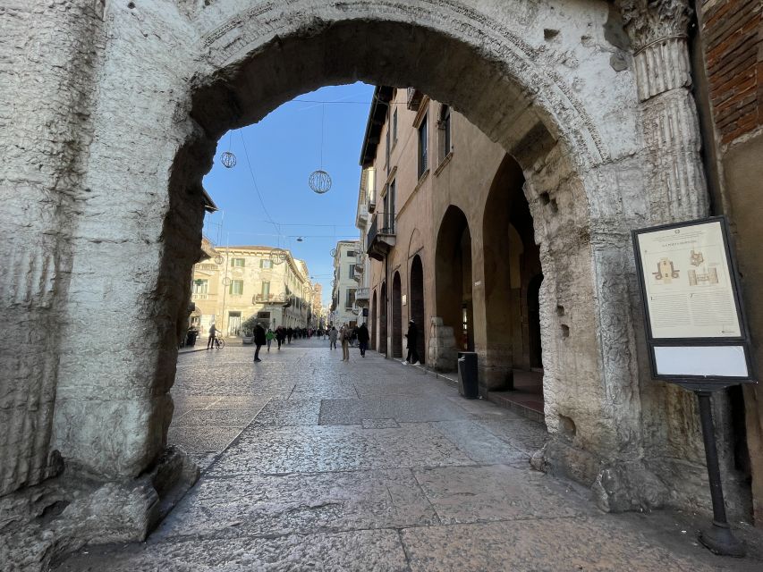 Verona: Small Group Guided Walking Tour with Arena Tickets - Piazza delle Erbe, Verona’s best street-level scene