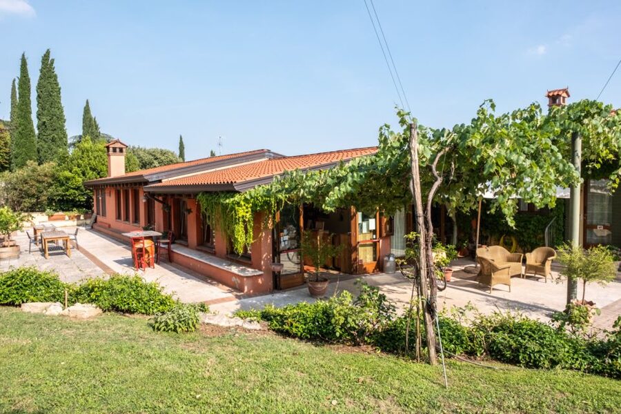 Verona: Wine Tasting with Snacks and Panoramic Views - Getting there from Verona